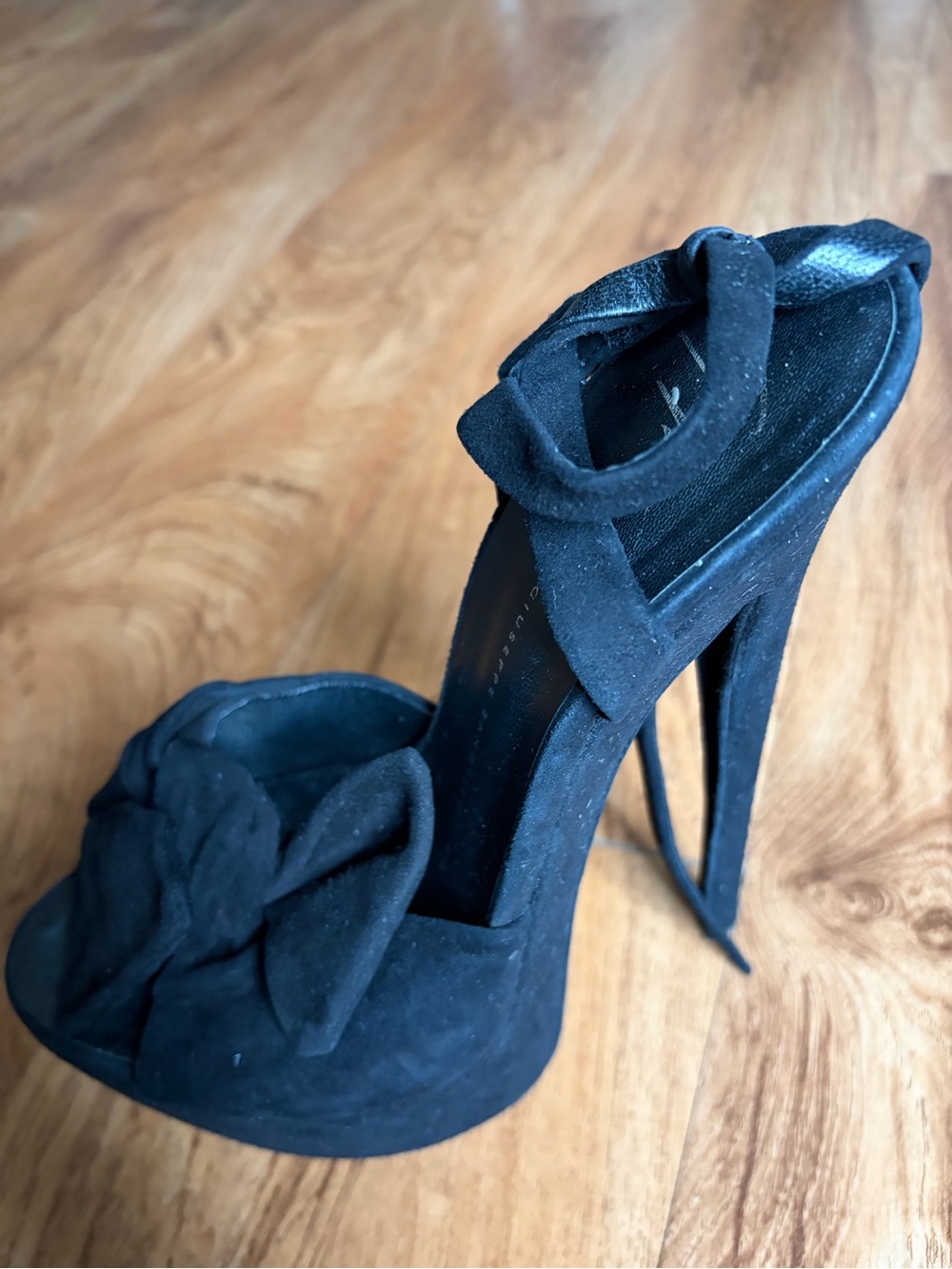 Sexy Giuseppe Zanotti Black Suede Bow Platform Stiletto Heels!!!